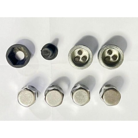 KIT DADI ANTIFURTO CERCHIO D17 AIXAM 2