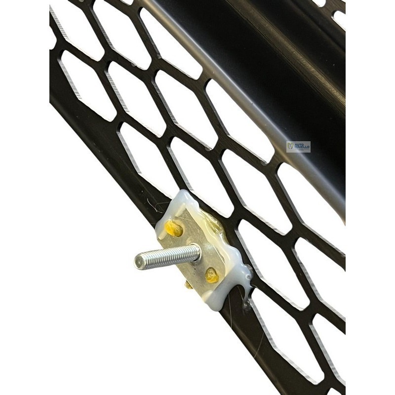 1005442 Griglia paraurti anteriore Microcar MGO DUE