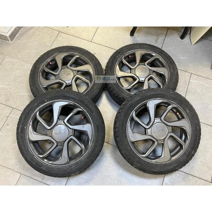 Cerchi in lega gomme M+S invernali ligier js50 1 serie 155 60 R15