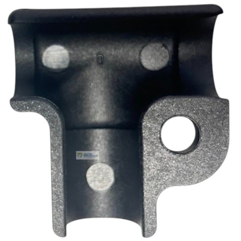 8R064 supporto faro ant dx aixam 2